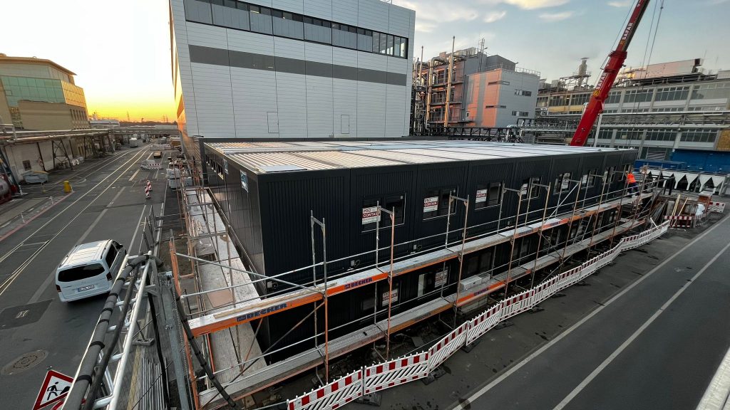 Modularer Laborcontainer als Übergangslabor während Labor Sanierung