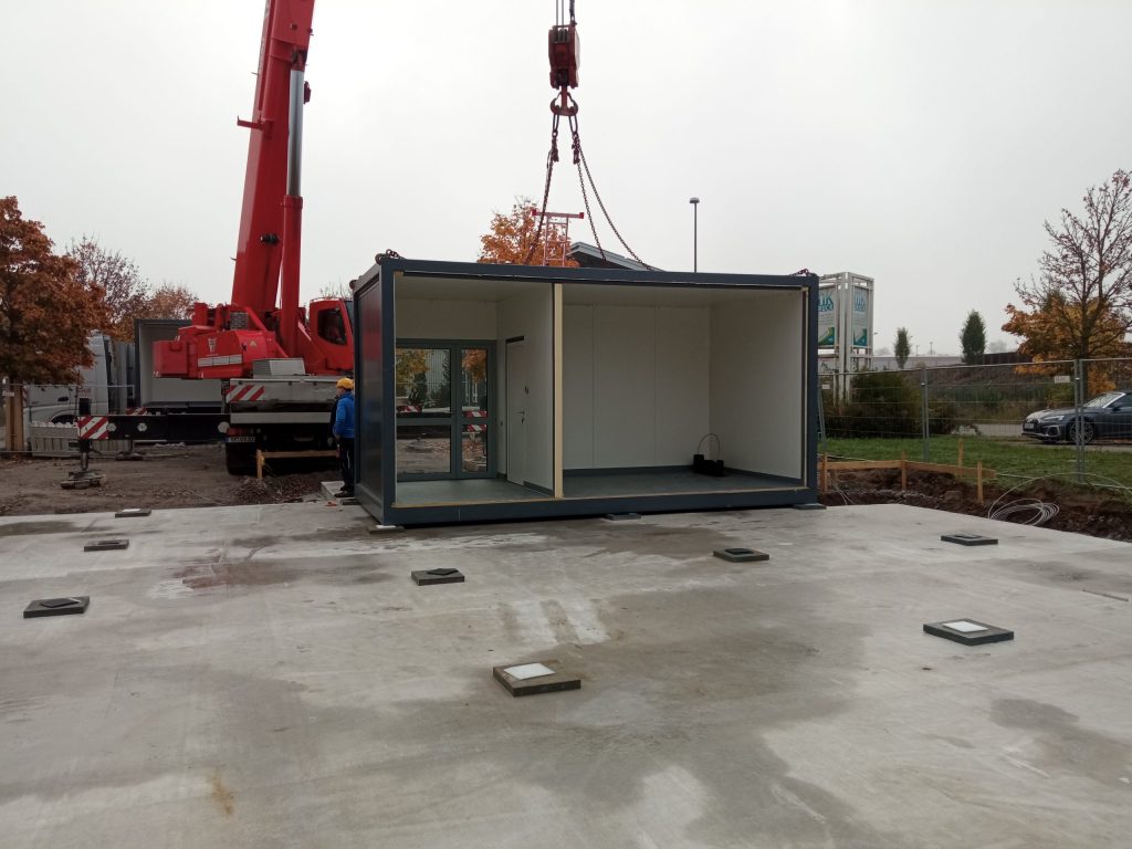 Modularer Laborcontainer als Mietlabor für temporäre Laborkapazität