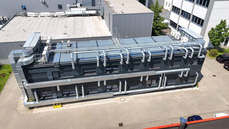 Laborcontainer im Projekteinsatz zur Erweiterung bestehender Laborkapazitäten